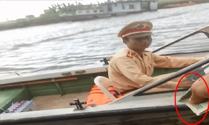 Cận cảnh mãi lộ trên sông ảnh 4