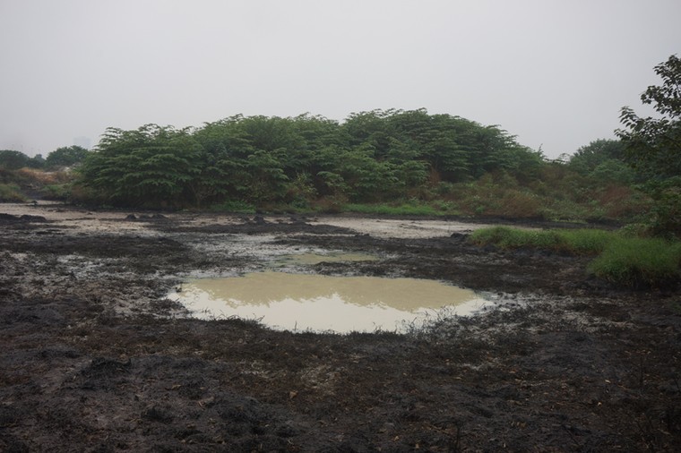 Cận cảnh bãi chất thải “hành” khu dân cư ảnh 3