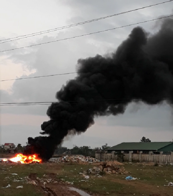 TX. Ba Đồn- Quảng Bình: Rác thải tràn lan xã đạt nông thôn mới ảnh 2