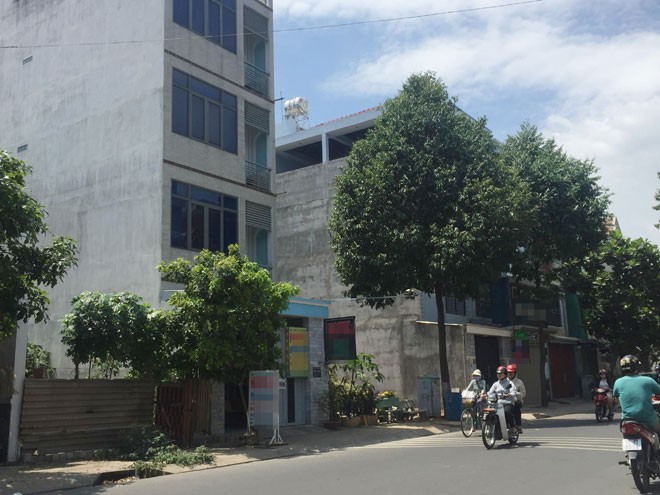 Vào nhà nghỉ, nữ sinh tử vong, bạn trai ngã gục khi trả phòng ảnh 1