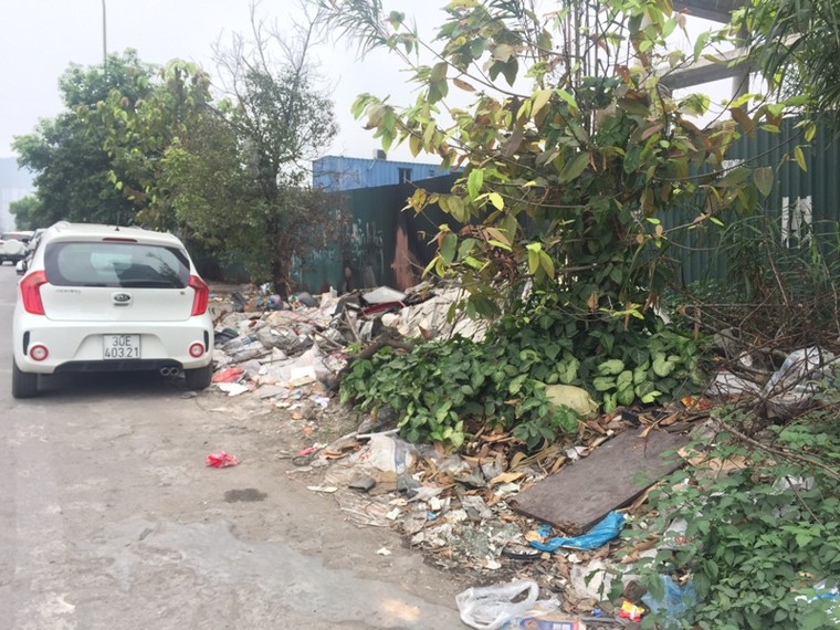 Hà Nội: Rác thải tràn lan quanh Khu đô thị Nam Trung Yên ảnh 3