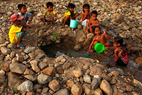 Hạn hán gay gắt, gần 10 nghìn người có nguy cơ 'đứt' nước sinh hoạt ảnh 6