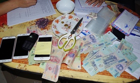 Sới bạc 'khủng' trong biệt thự 4 tầng ở Hà Nam bị đánh sập ảnh 1