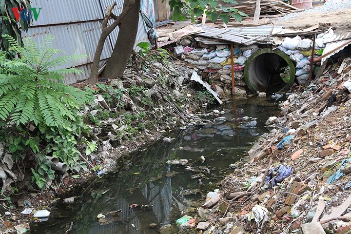 Môi trường sống ô nhiễm nặng, Hà Nội có nguy cơ bùng phát dịch bệnh ảnh 6