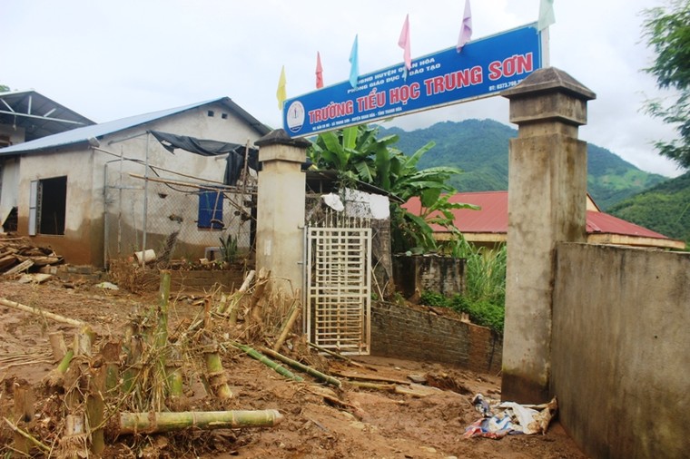 Ngôi trường bị lũ xoá sổ trước ngày khai giảng tại Thanh Hoá ảnh 2