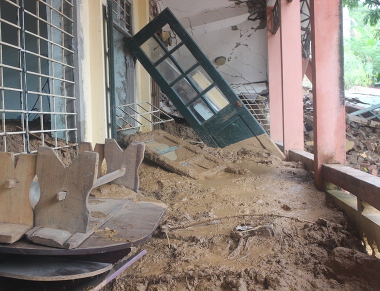 Ngôi trường bị lũ xoá sổ trước ngày khai giảng tại Thanh Hoá ảnh 6