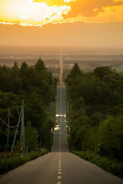 Xa lộ thẳng tắp được ví như đường đến thiên đàng ở Nhật ảnh 3