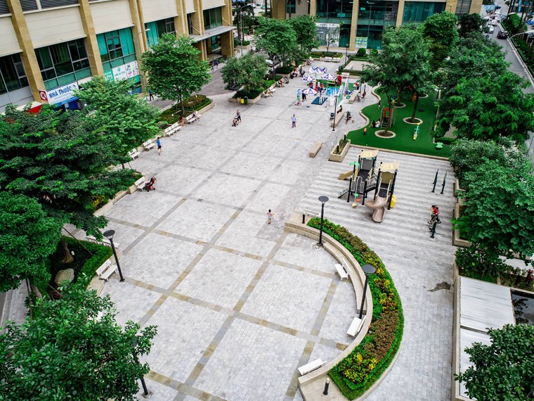 Roman Plaza sở hữu 'Lộ - Thị - Giang' ảnh 2