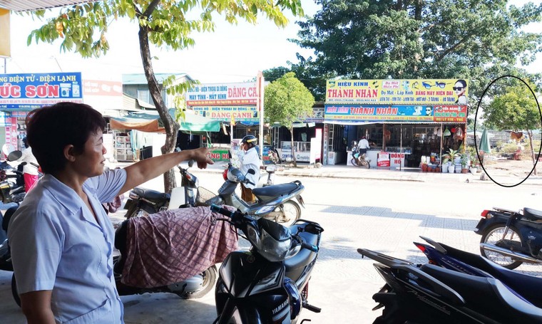 Thừa Thiên Huế: Bãi tập kết rác cạnh chợ An Lỗ ô nhiễm, dân 'kêu trời' ảnh 3