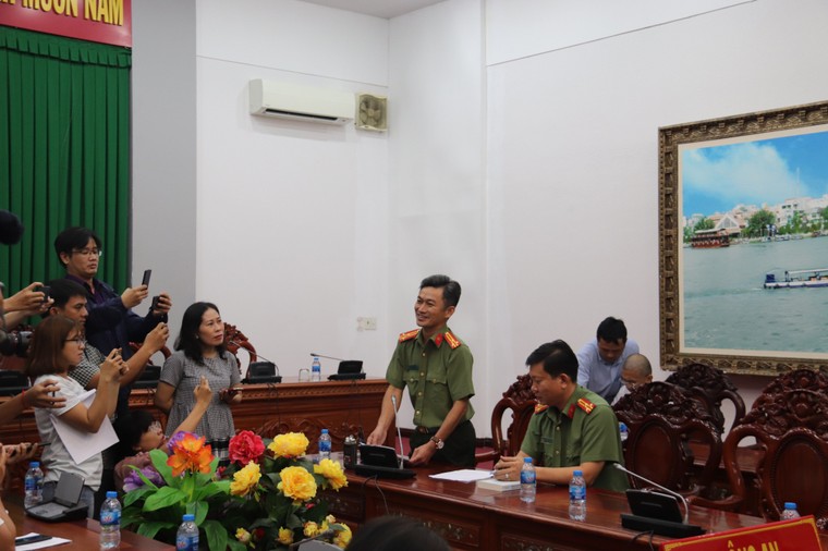 Đổi 100 USD bị phạt 90 triệu đồng: Số kim cương tịch thu tại tiệm vàng được xử lý thế nào ảnh 3