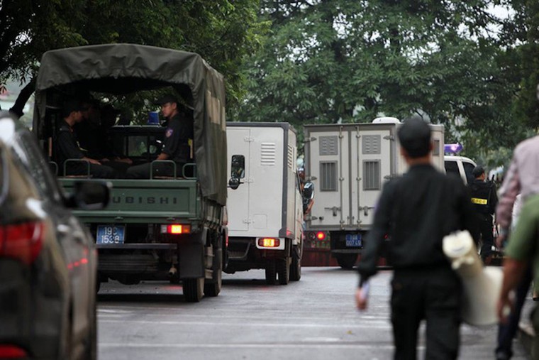 Hình ảnh xét xử cựu Trung tướng Phan Văn Vĩnh và vụ án 'đánh bạc nghìn tỷ' ảnh 1