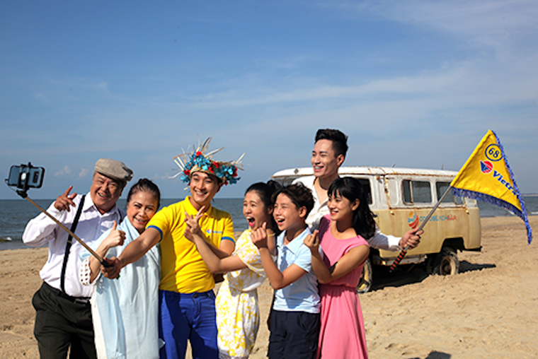 Chuyện của những người chuyên đón Tết xa nhà ảnh 2