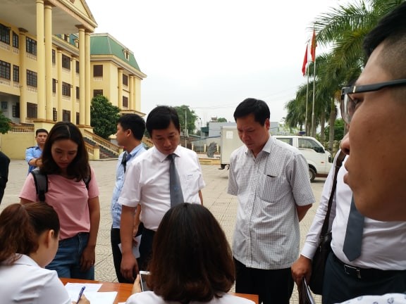 Xét xử phúc thẩm vụ án chạy thận ở Hòa Bình: Vì sao Hoàng Công Lương vừa đến tòa đã ra về? ảnh 2