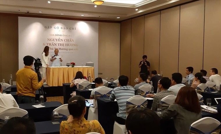 Xuất hiện đơn của 3 người con tố ngược chồng đại gia Tư Hường ảnh 4