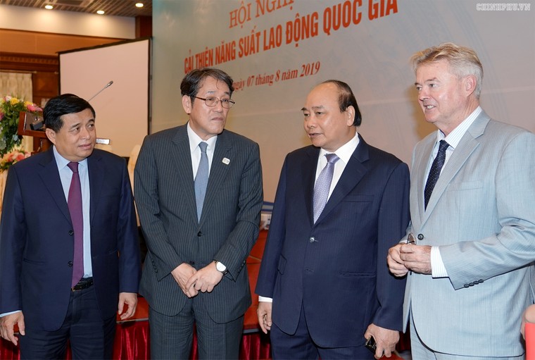 Thủ tướng kêu gọi tạo bứt phá mới trong năng suất lao động ảnh 1