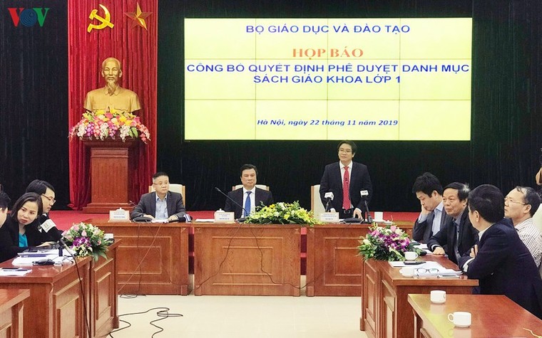 Bộ GD-ĐT sẵn sàng đối thoại về 'Chương trình thực nghiệm' ảnh 1