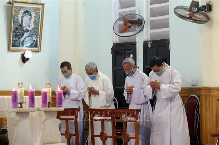 Sơn Lôi phát thanh trực tiếp Lễ phục sinh 2020 ảnh 5