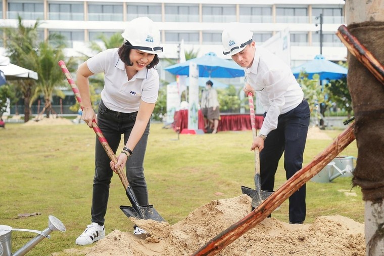 20.000 cây xanh được gieo trồng trong sinh nhật 20 năm của FLC ảnh 1