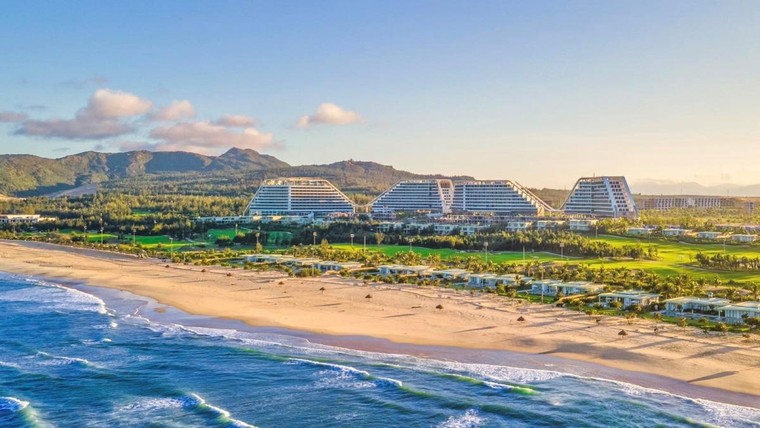 Bất động sản EO Gió - Quy Nhơn tăng nhiệt khi sắp ra mắt tổ hợp thương mại hàng đầu của FLC ảnh 1