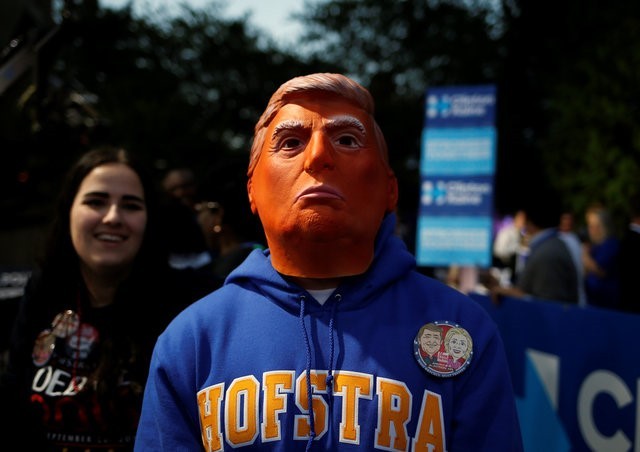 100 triệu lượt người xem Trump đấu khẩu với Clinton ảnh 11