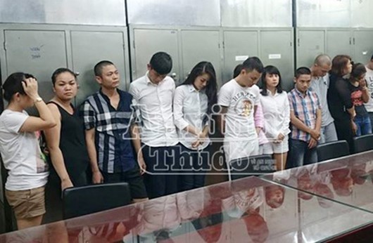 Cảnh sát đột kích sới bạc quy mô lớn ở tầng 12 tòa chung cư ảnh 1