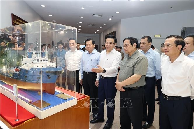 Thủ tướng: Tập đoàn Dầu khí không được để thiếu năng lượng cho xây dựng, bảo vệ Tổ quốc ảnh 3