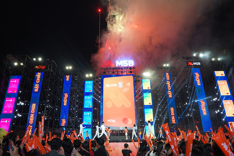 Cùng giới trẻ bùng nổ cảm xúc tại đại nhạc hội “Bật chất Gen Digi” của MSB ảnh 5