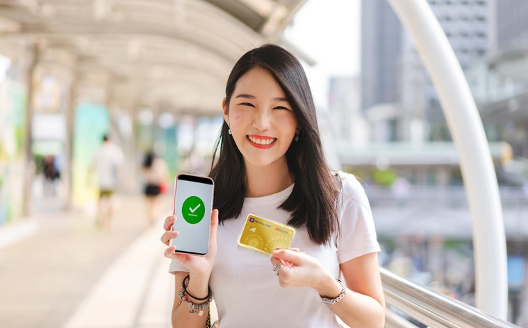 Bất ngờ với tốc độ mở thẻ tín dụng HDBank Petrolimex 4 trong 1 ảnh 1