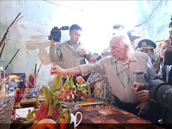 Cuốn nhật ký của liệt sĩ Cao Xuân Tuất hồi hương ảnh 1