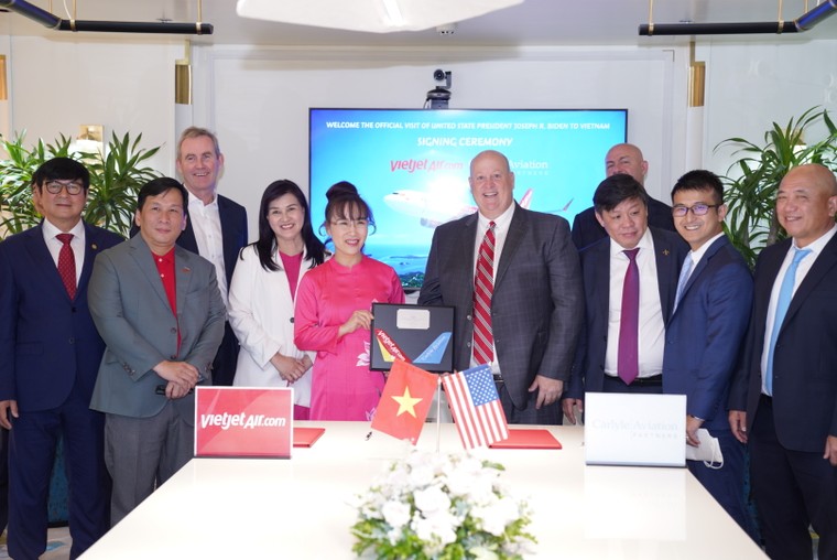 Vietjet và Tập đoàn Carlyle ký kết tài trợ trị giá 550 triệu USD nhân chuyến thăm của Tổng thống Mỹ ảnh 1