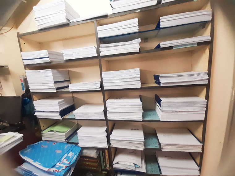 Thản nhiên mua bán giáo trình photo tại các trường đại học ảnh 1