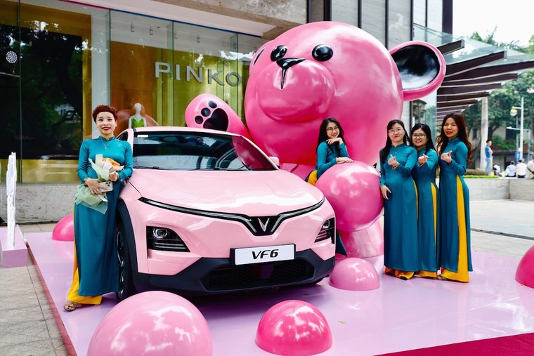 VF 6 mở bán, khách hàng “xuýt xoa” với những ưu đãi mới ảnh 3