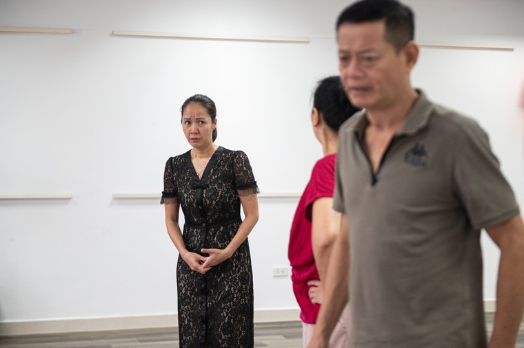 Diễn viên Mai Huê: "Tôi không đành lòng để nhân vật lãng quên chính mình" ảnh 1