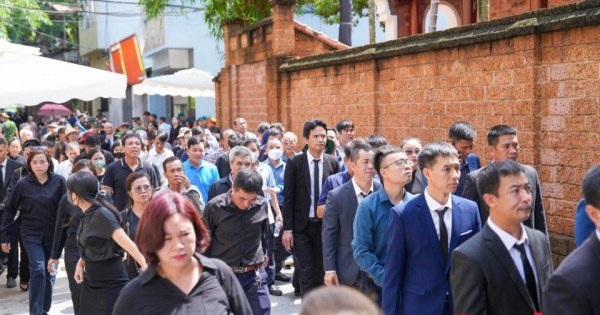 Dòng người như vô tận tưởng nhớ về nhà lãnh đạo trọn đời vì nước, vì dân ảnh 3