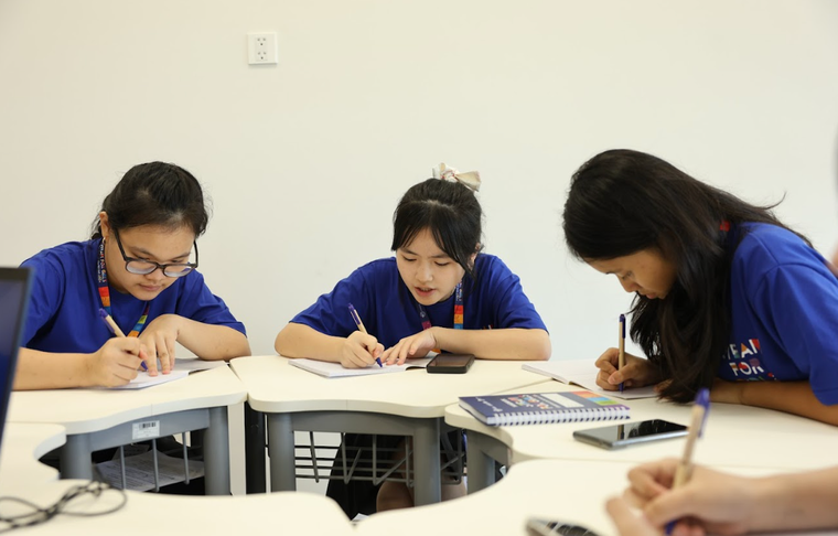 Các thí sinh "STEAM for Girls" sẵn sàng cho hành trình khám phá và sáng tạo ảnh 7