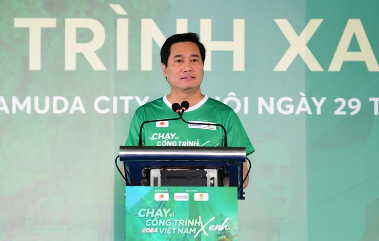 Hơn 1.200 vận động viên tham gia Giải chạy bộ “Vì Công trình xanh Việt Nam năm 2024” ảnh 1