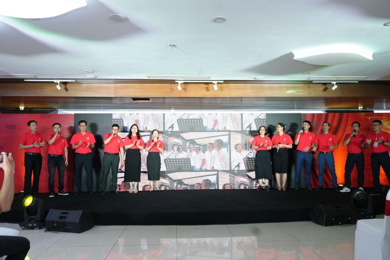 Cách xây dựng văn hóa doanh nghiệp sáng tạo của ROX Group ảnh 1