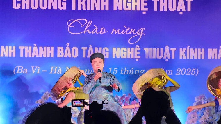 Khai trương Bảo tàng Nghệ thuật Kính màu - Cột mốc mới của văn hóa nghệ thuật Việt ảnh 7