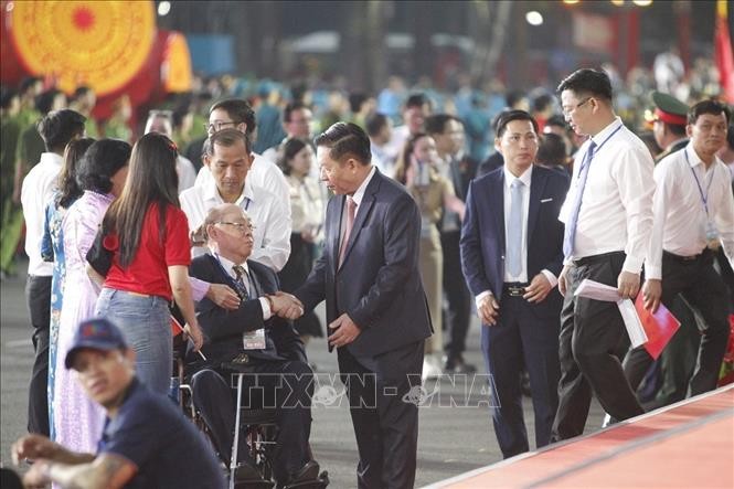 Lễ kỷ niệm, diễu binh, diễu hành 50 năm Ngày Giải phóng miền Nam, thống nhất đất nước ảnh 4