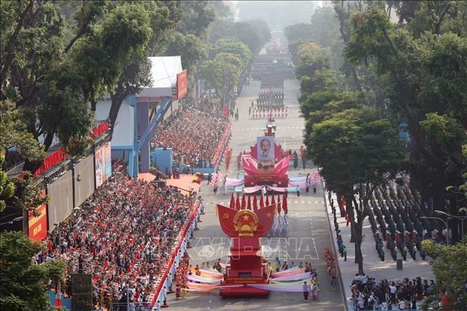 Lễ diễu binh, diễu hành kỷ niệm 50 năm Ngày Giải phóng miền Nam, thống nhất đất nước ảnh 5