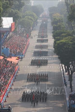 Lễ diễu binh, diễu hành kỷ niệm 50 năm Ngày Giải phóng miền Nam, thống nhất đất nước ảnh 11