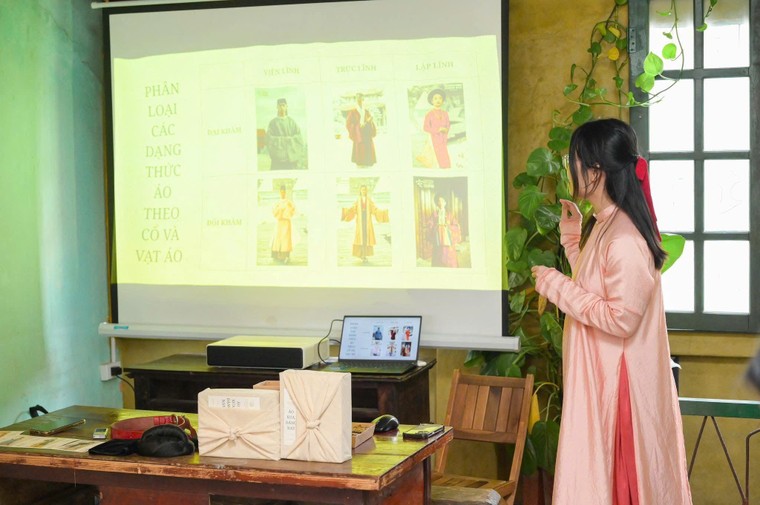 Vân Hoa Đài – Nối nhịp văn hóa qua "Áo xưa, dáng nay" ảnh 2