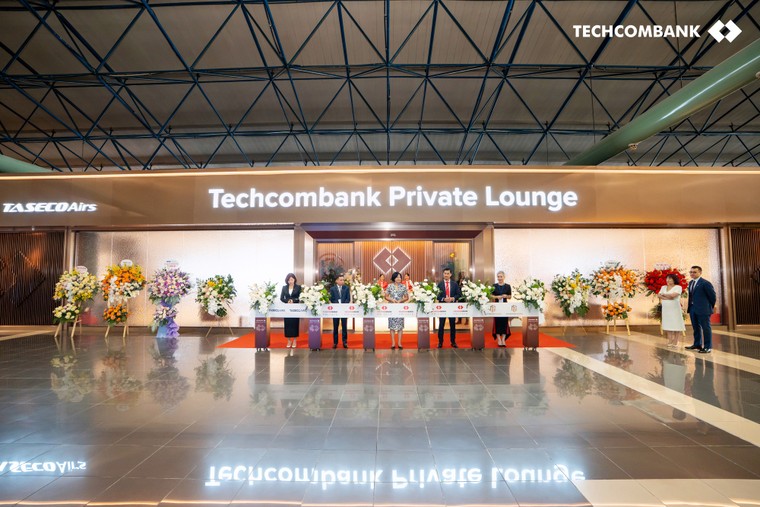 Ra mắt Techcombank Private Lounge - Phòng chờ sân bay đẳng cấp nâng tầm trải nghiệm cùng tinh hoa văn hoá ảnh 1