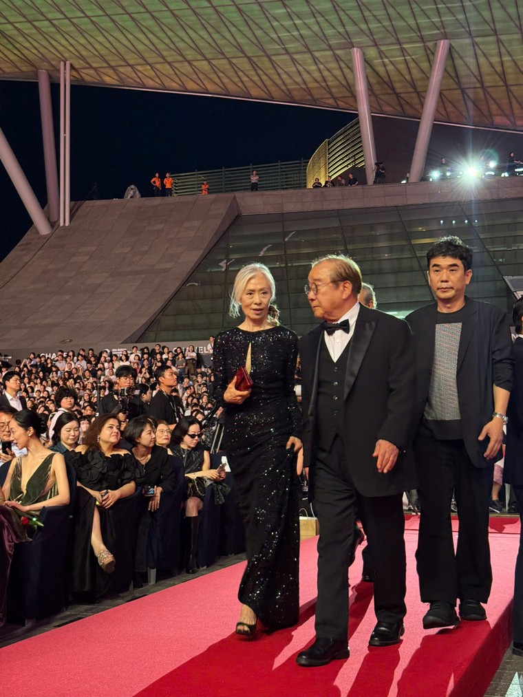 Khai mạc Liên hoan Phim Quốc tế Busan lần thứ 30 ảnh 12