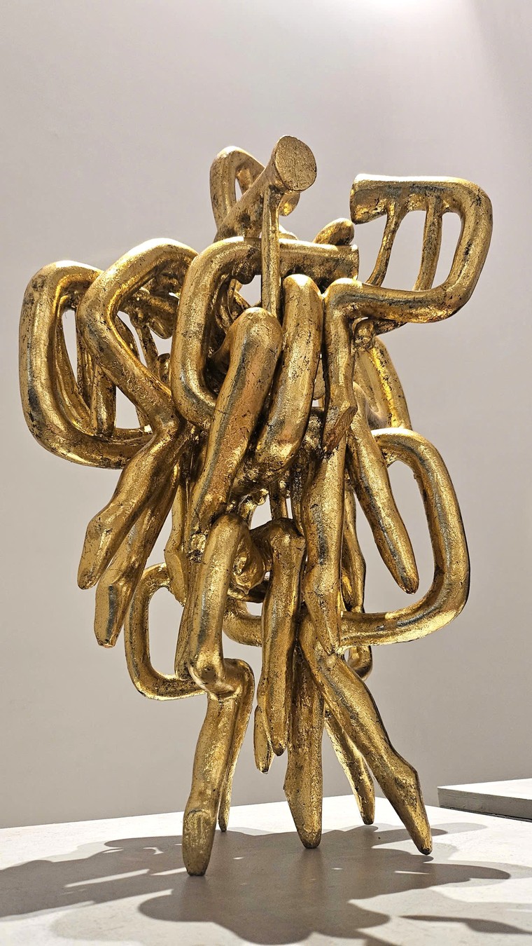 Triển lãm "Dẫn tượng" - Bước chuyển trong tư duy tạo hình của nghệ sĩ Vũ Hiệp ảnh 2