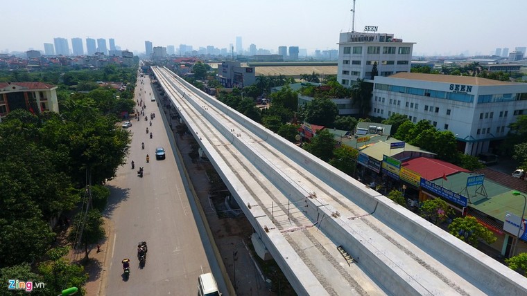 Toan canh tuyen metro 'rua thap ky' hinh anh 6