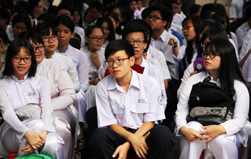 Trường THPT ở Sài Gòn ráo riết thay đổi trước phương án thi 2017 ảnh 1