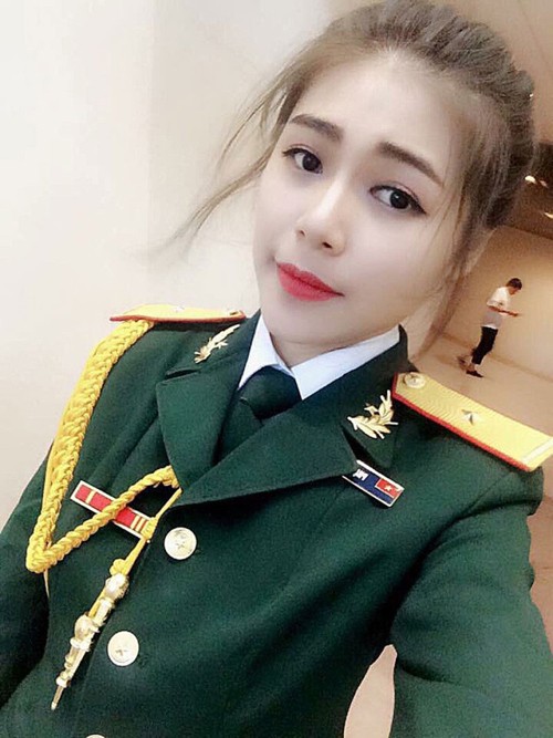 Nữ sinh trường quân đội trở thành Hoa khôi Sinh viên Hà Nội ảnh 4