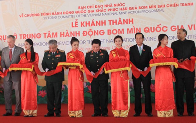 Hơn 9.000 xã bị ô nhiễm bom mìn, vật nổ sau chiến tranh ảnh 1