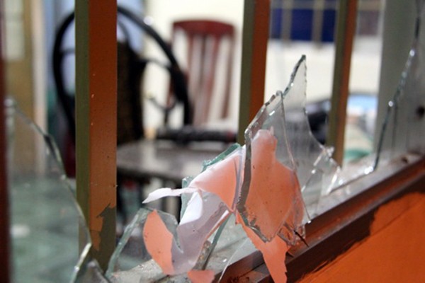 Trung tâm cai nghiện tan hoang sau khi bị hơn 500 người đập phá ảnh 8